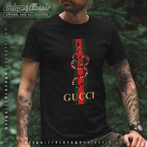 snake on gucci sweatshirt|Gucci shirt snake collar.